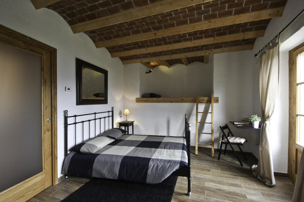 Agriturismo Crotto Di Somana Mandello del Lario Rom bilde